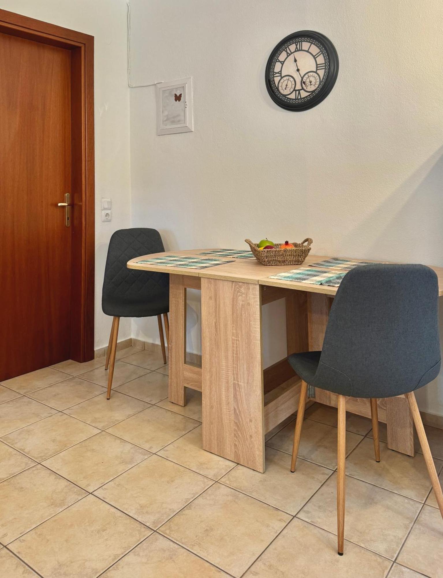 Agis Lägenhet Kavala Exteriör bild